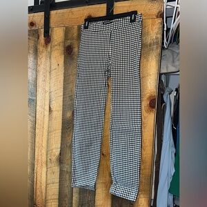 Ellen Tracy skinny straight pants